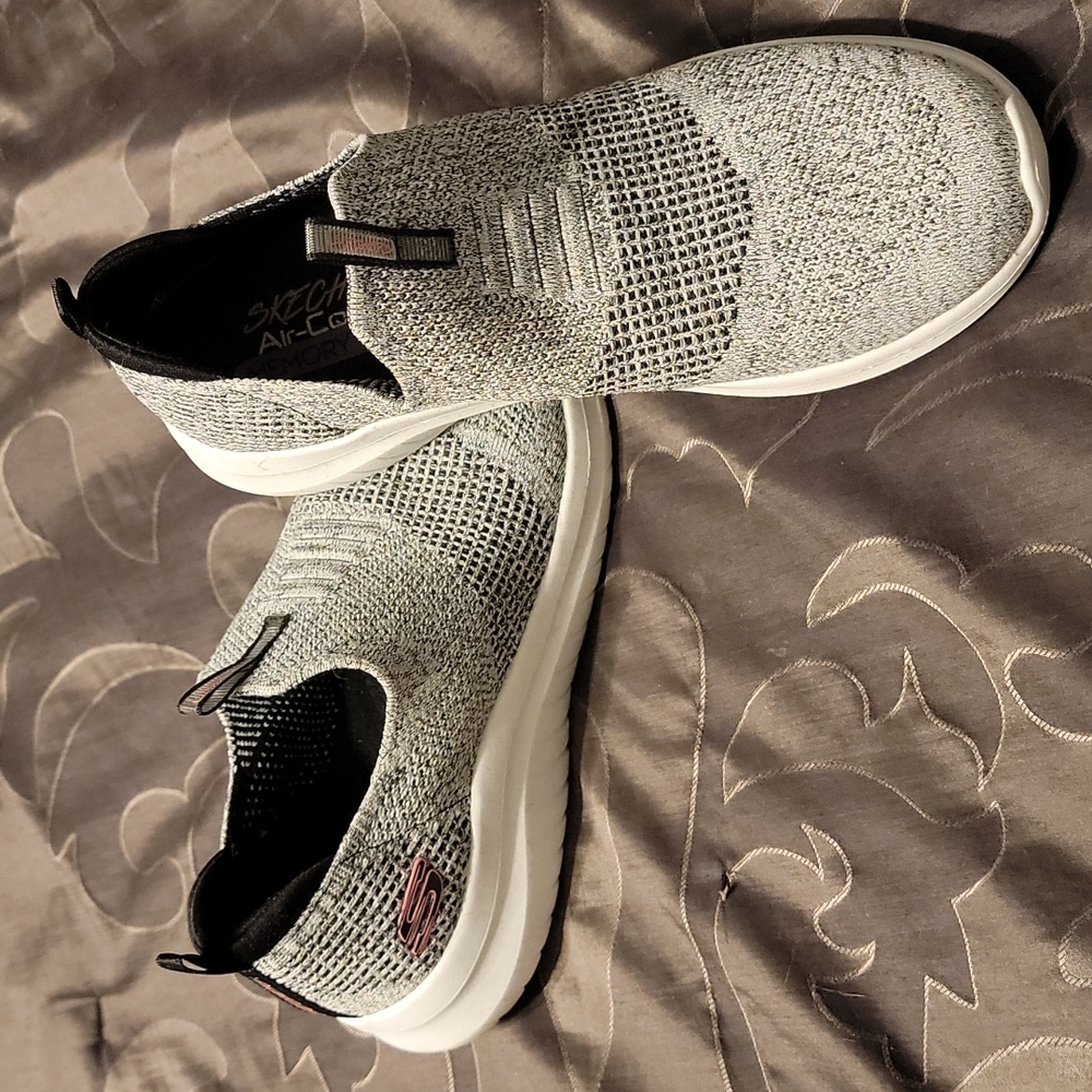 Skechers memory foam sneakers
